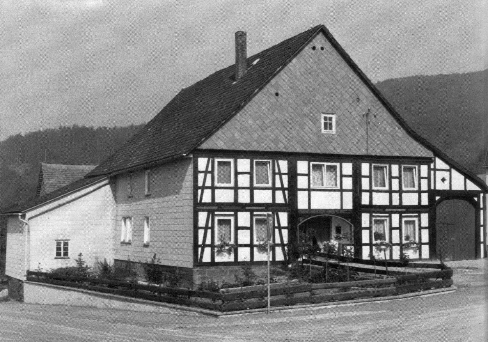 Holenberg, Fachwerkhaus Im  Winkel